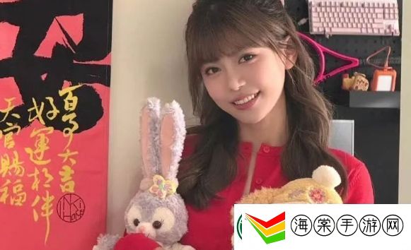 周淑怡直播间狂秀舞技