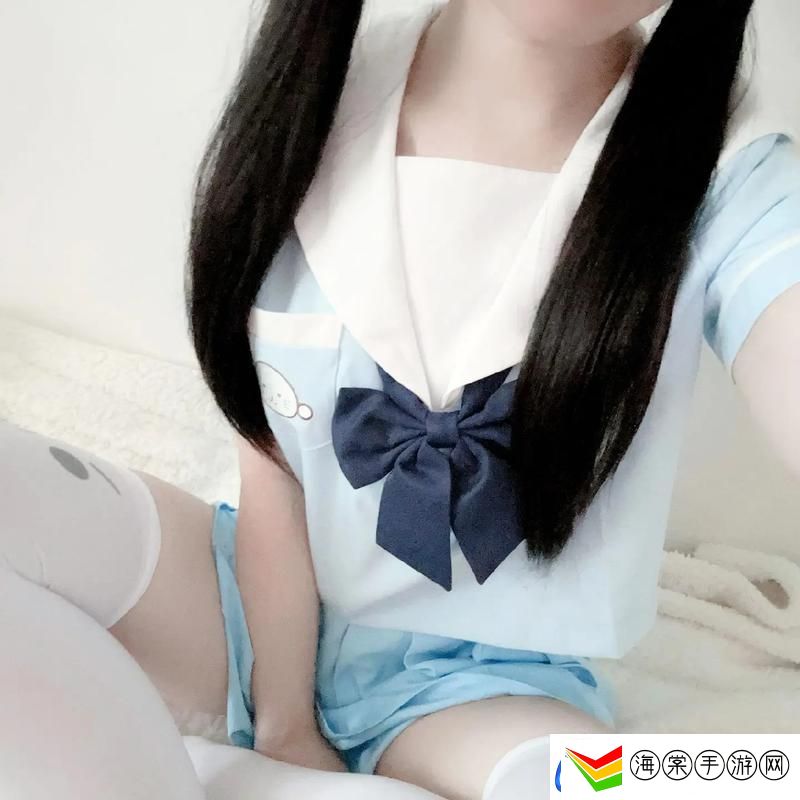 少萝被❌脱脱内内做运动更新了