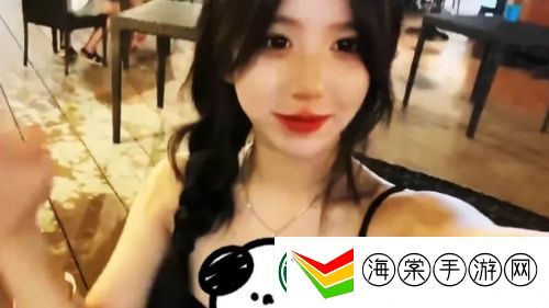 美女主播泰国旅游开直播
