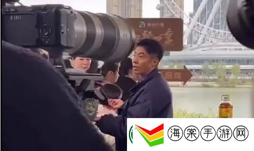 撒贝宁与王鸥现身福州