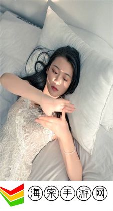 那两团雪球在他的手里总裁：小事做起，逐渐积累