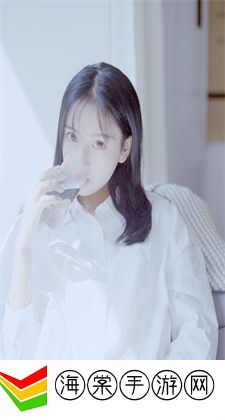 爱电影久久：穿越时光与空间的艺术