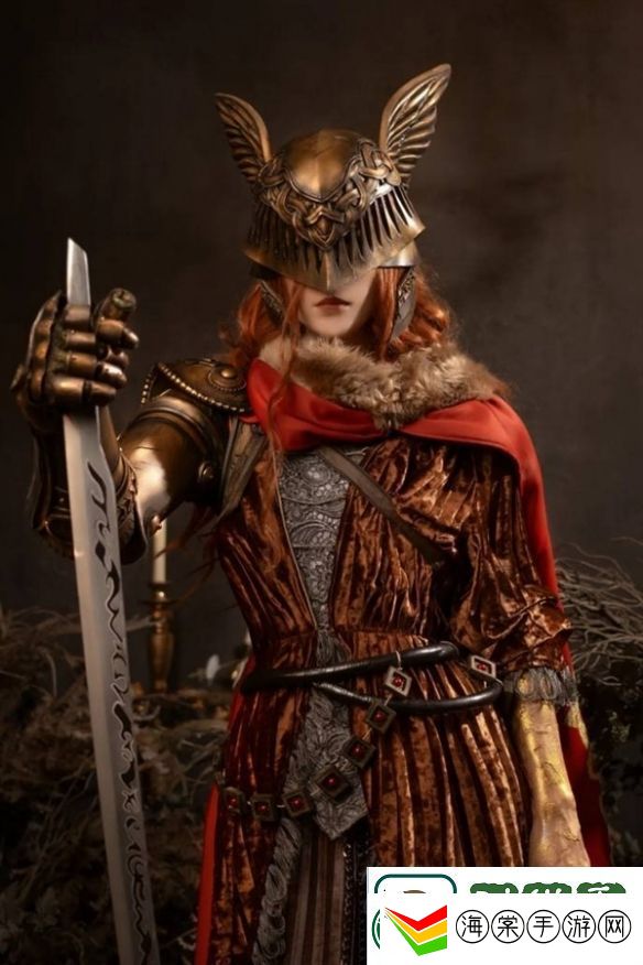 毛妹COS老头环“女武神”玛莲妮亚