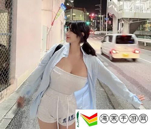 ysl千人千色t9t9t9t9t9mba：这波潮流真是“看一眼就爱上”没错了，快来体验一下吧！